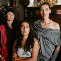 2008-farida-et-yasmina-abid-et-sandra-l-hostis-la-fabrik-talents-des-cites-emergence-1.jpg