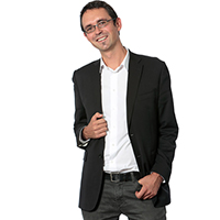 francois-dechy-a-table-citoyen-talents-des-cites-creation-2014-1.jpg francois-dechy-a-table-citoyen-talents-des-cites-creation-2014-1.jpg